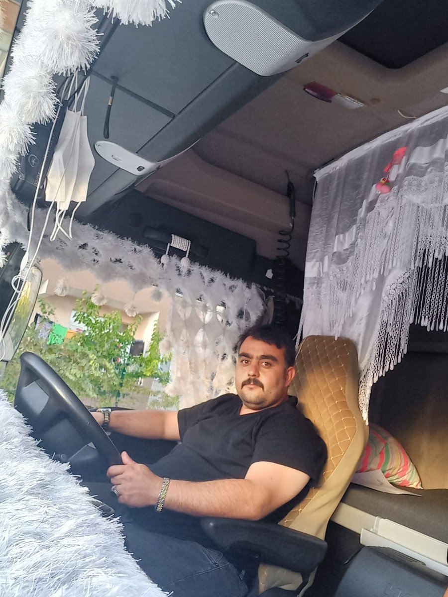 SBuyukcura's tweet photo. Acı mühim değilde umut yoruyor insanı..! https://t.co/Ij9SfVmpdW