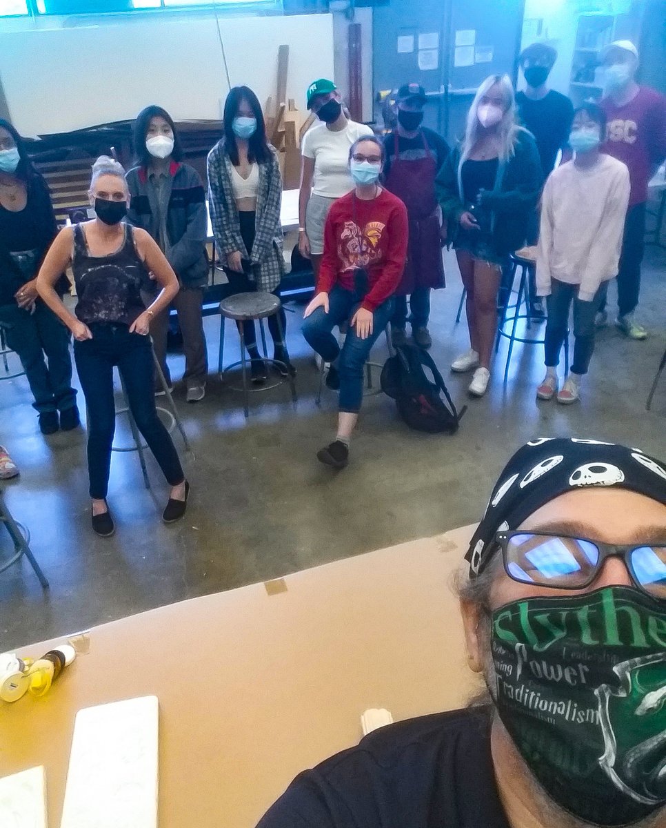 engineerguy_atl's tweet photo. Check out Glenn from Reynolds-LA back in action visiting @USC Roski's scupture and art department for a live materials demonstration!

#ramaterials #reynoldsla #smoothon #smoothonproducts #uscroski #university ofsoutherncalifornia  #moldmaking #casting https://t.co/mDQ6q5SCPj