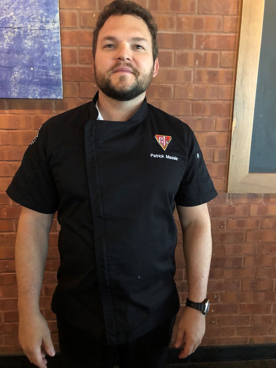 BJsCareers's tweet photo. Congratulations to Patrick Masse on his promotion to General Manager! Way to go, Patrick! #bjsrestaurants #workwithfriends #wepromotefromwithin #craftyourcareer https://t.co/MUSqTH8J3g