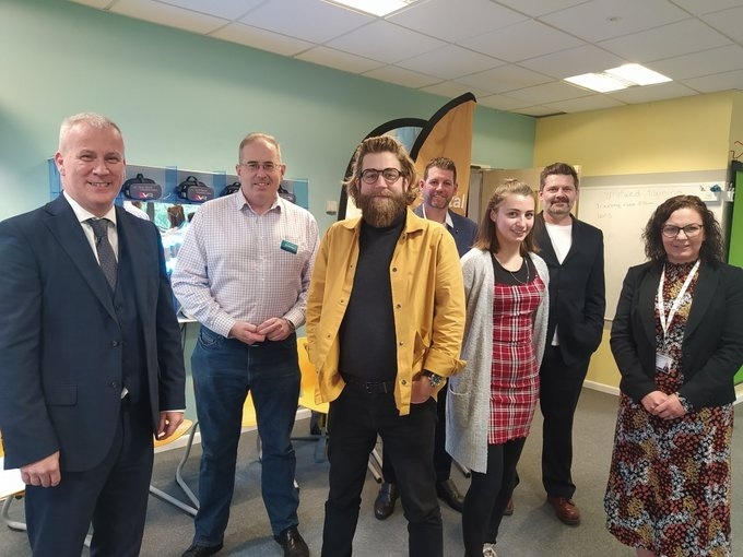 digitaldorset's tweet photo. If you're joining us for Education of the Future then please post your questions on Slido https://t.co/yLwgbbRpwY using the code #FFest21 https://t.co/Fjia3FvpBO