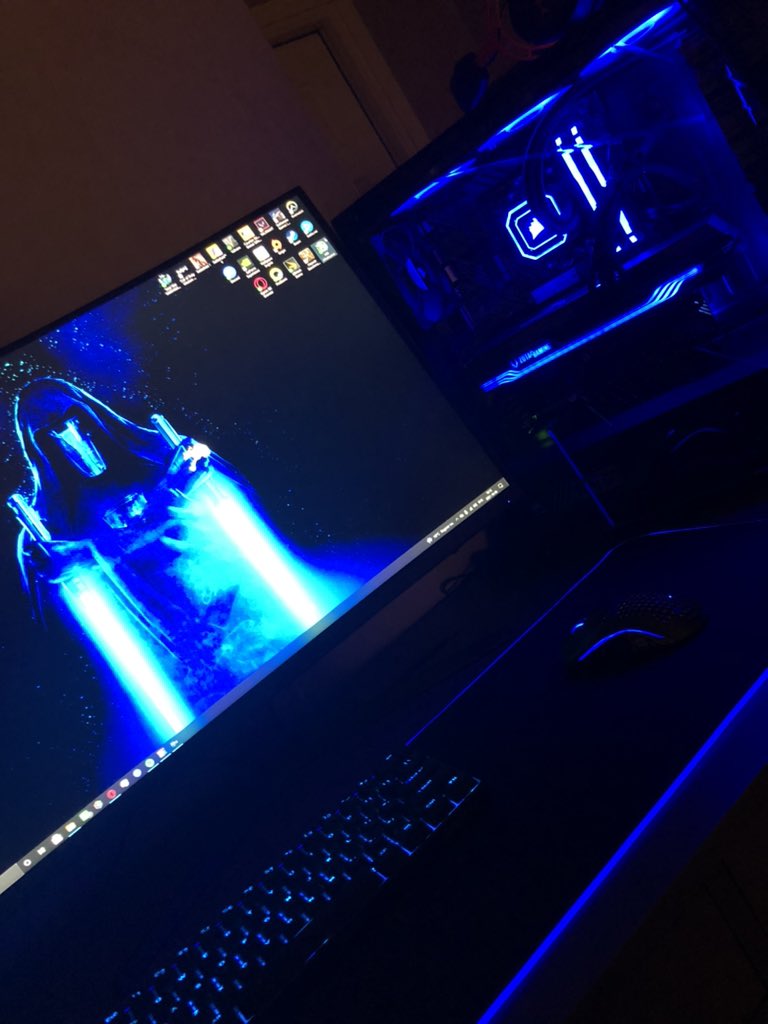 codnoscopeman12 tweet media