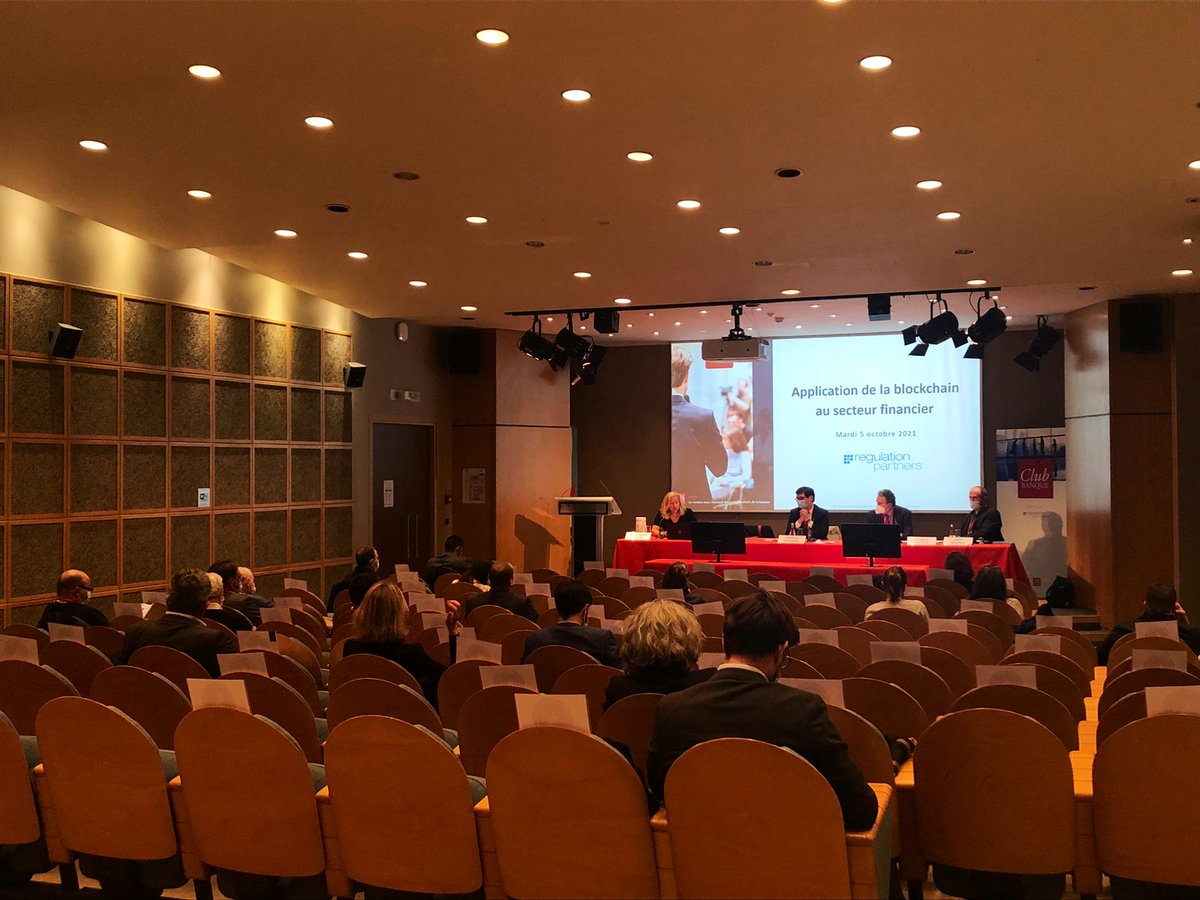 🎙[En direct] Marie-Agnès Nicolet, présidente de <a href="/RegulationPartn/">Regulation_Partners</a> anime une #conférence de <a href="/RevueBanque/">Revue Banque</a> sur le thème « application de la #blockchain dans le #secteur #financier » !