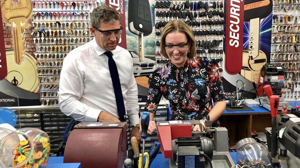 AntoniaRomeoUK's tweet photo. 10% of #Timpson's workforce is made up of those with criminal convictions.

Securing employment for prison leavers is vital to reduce reoffending &amp; cut crime.

Great to meet a @TimpFoundation colleague today w/@JamesTCobbler (and to learn how to cut a key as well!) 🔑 https://t.co/4cHioRQP6w