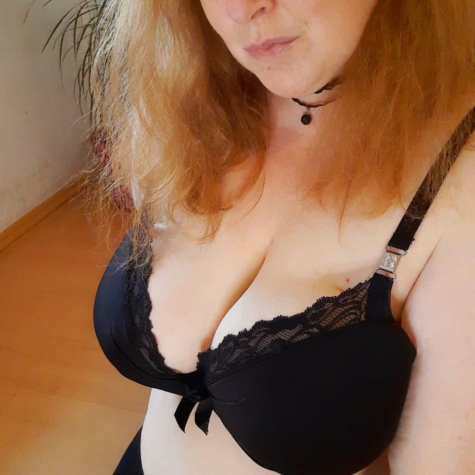 Einen sch&ouml;nen Abend ihr S&uuml;&szlig;en 🥰💦  #mydirtyhobby #onlyfans #versaut https://t.co/7MMPxGu1QV<a href="/tag/mydirtyhobby"class="tags">#mydirtyhobby</a><a href="/tag/versaut"class="tags"><span>#versaut</span></a><a href="/tag/onlyfans"class="tags"><span>#onlyfans</span></a>