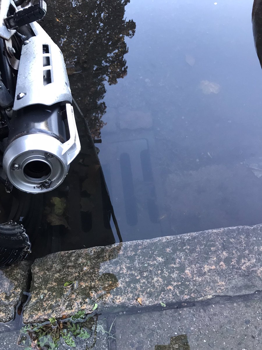 Ann83045599's tweet photo. @Gareth_Roberts_ @BCA4Barnes @JuliaNedenWatts @AphraBrandreth @TCMBarnes @raphaelzy3 @Gareth_Roberts_ I’ve reported this through council website several times, tweeted images to you before in the hope it would encourage the council to clear drains; BUT still a massive issue here on MoorMead Rd -these photos were taken this afternoon long after the rain stopped! https://t.co/CBUoGrhozr