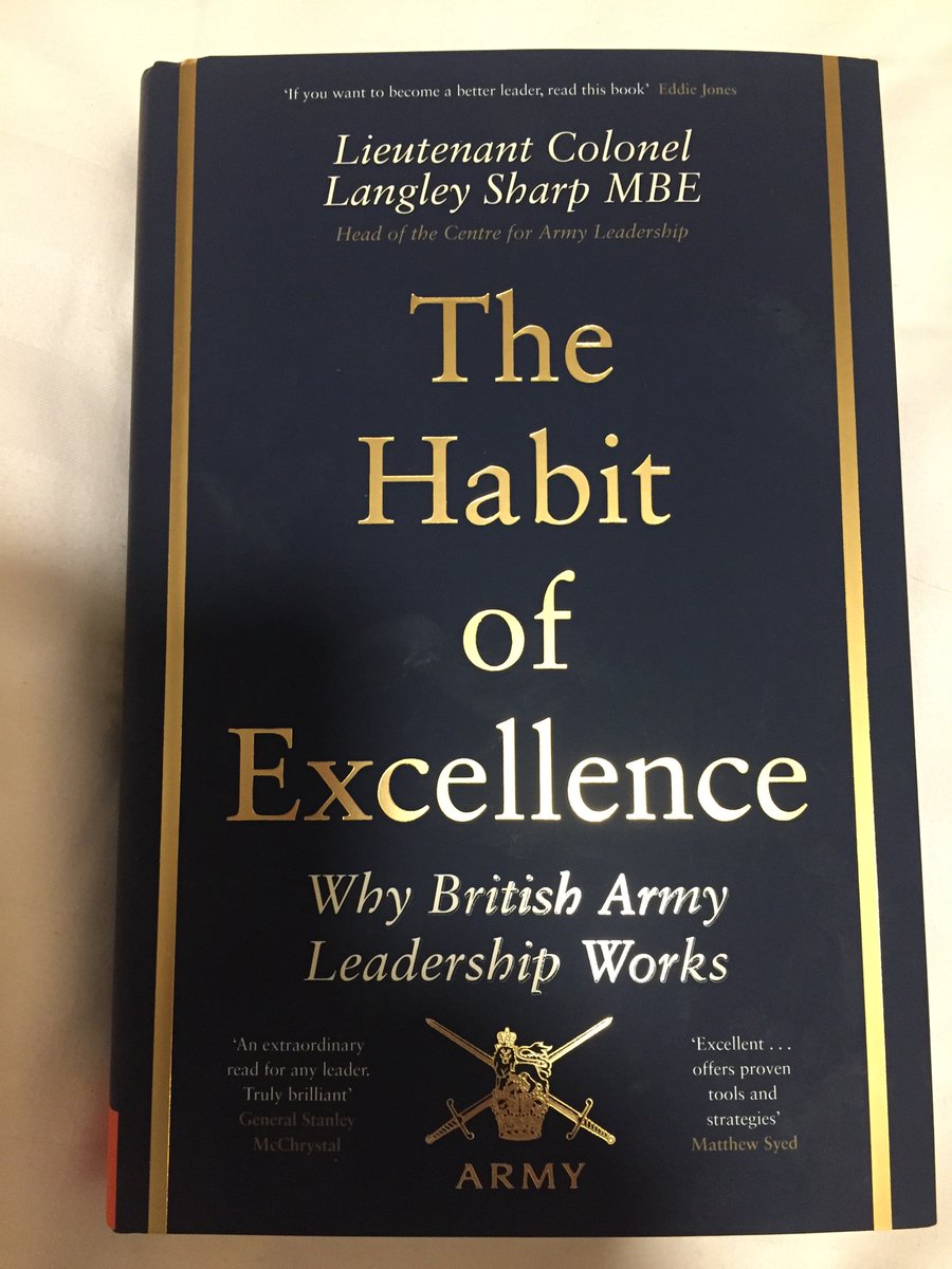 Myself, @wokling8 @JakeAlpertRAF
 were lucky enough to attend 
@SO1Leadership
 book launch tonight at The Royal Hospital Chelsea. The book is a masterclass in leadership. Bravo Zulu my friend @langley_sharp  @TheParachuteReg @Army_Leadership @JGL39559946 @TedderAcademy