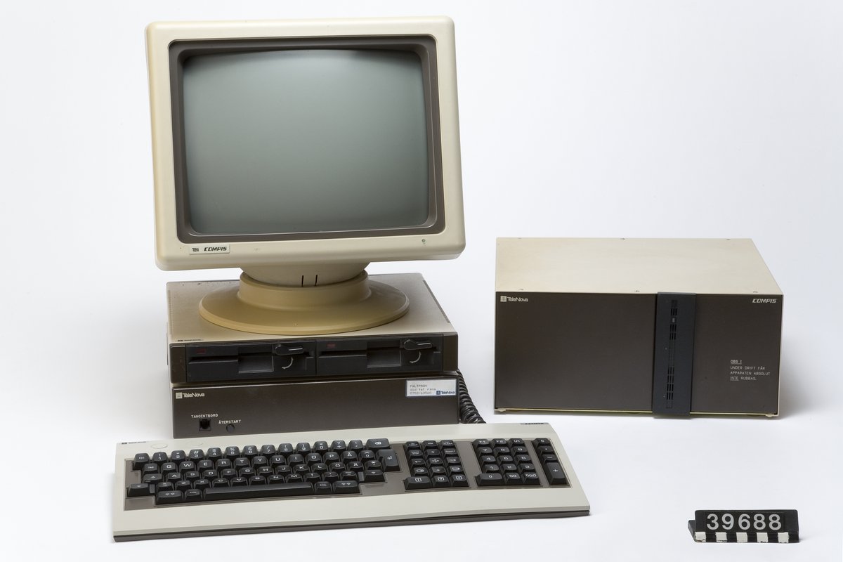 Update Computer Club (@df_update) on Twitter photo We are participating in <a href="/vcfberlin/">VCF Berlin</a> on 9 & 10 October! #VCFB2021 #retro
Join our online exhibition to learn about the Swedish Compis computer from the mid-1980s: wiki.vcfb.de/2021/en:compis
Watch our talk with anecdotes from almost 40 years of Update history: wiki.vcfb.de/2021/en:vortra… We are participating in <a href="/vcfberlin/">VCF Berlin</a> on 9 & 10 October! #VCFB2021 #retro
Join our online exhibition to learn about the Swedish Compis computer from the mid-1980s: wiki.vcfb.de/2021/en:compis
Watch our talk with anecdotes from almost 40 years of Update history: wiki.vcfb.de/2021/en:vortra…