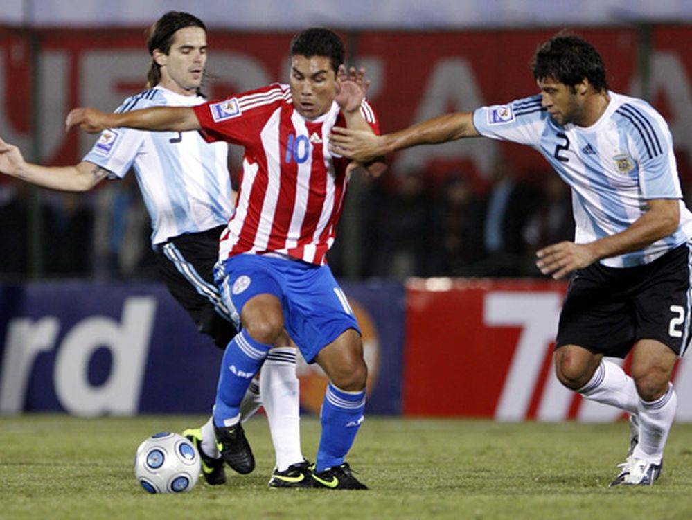 HistoriaDelftb4's tweet photo. Las Buenas Todos en las Malas unos pocos.
Vamos Paraguay! 🇵🇾 https://t.co/o2FcY4NCoc