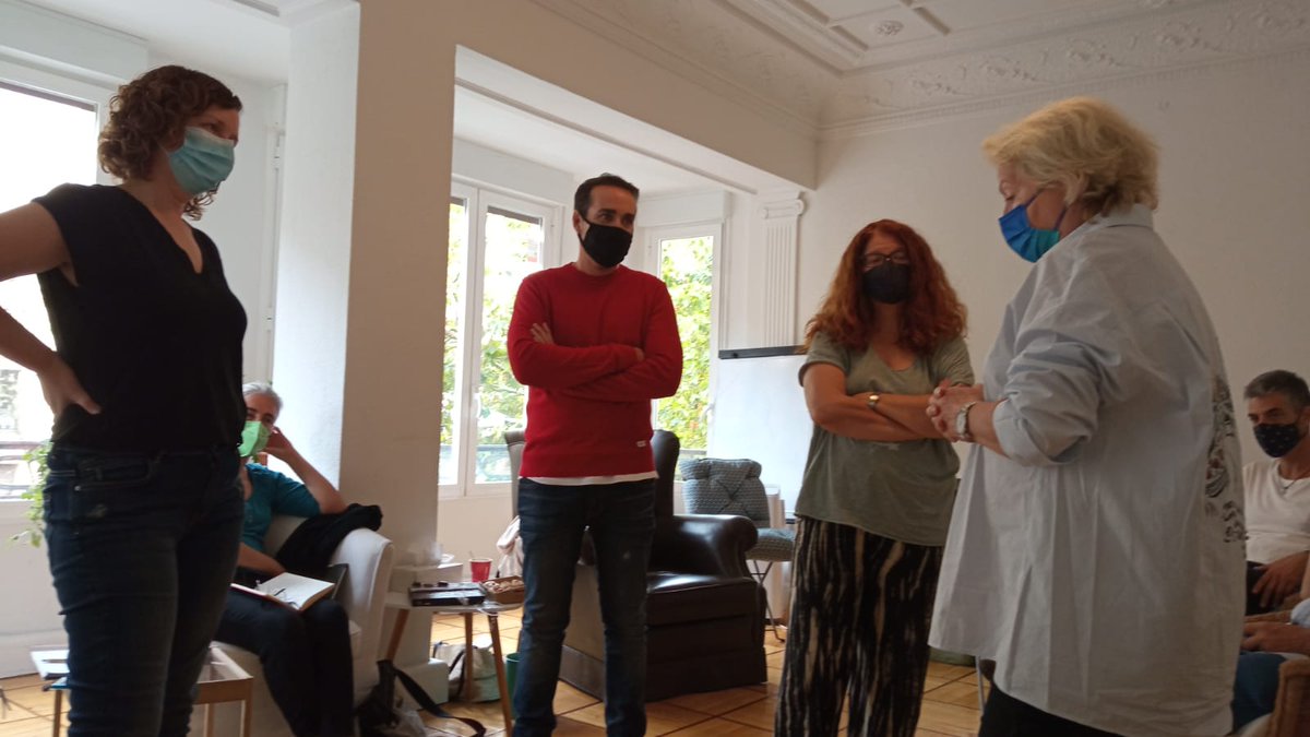 Aulapsicodrama's tweet photo. GRUPO DE 2º GRADO DE PSICODRAMA MADRID 3/10/21:
Los participantes aprenden teoría y practica del psicodrama freudiano, identifican sus puntos ciegos y fijaciones. Mejorando su práctica como psicodramatistas.
Información sobre la formación: auladepsicodrama@gmail.com https://t.co/v6kurDW8XO