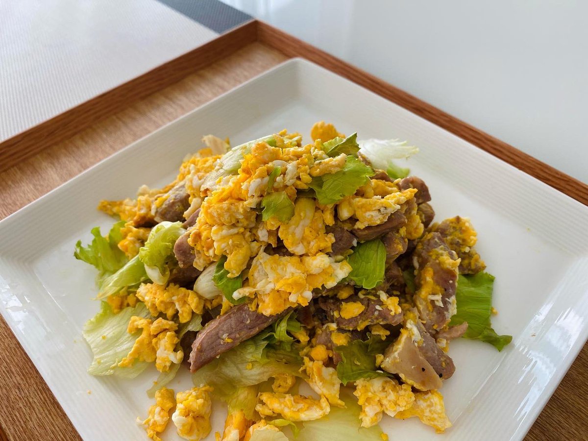 meat3eggs's tweet photo. “好きなものも食べられない人生なんて有り得ない、つまらなくない？”
と聞かれることがあります。

そんな時は、
『毎日、自己嫌悪や現実逃避しながら生きていく方が嫌だ』
を少しマイルドにした表現で答えています（笑） https://t.co/6OUe1MxZA7