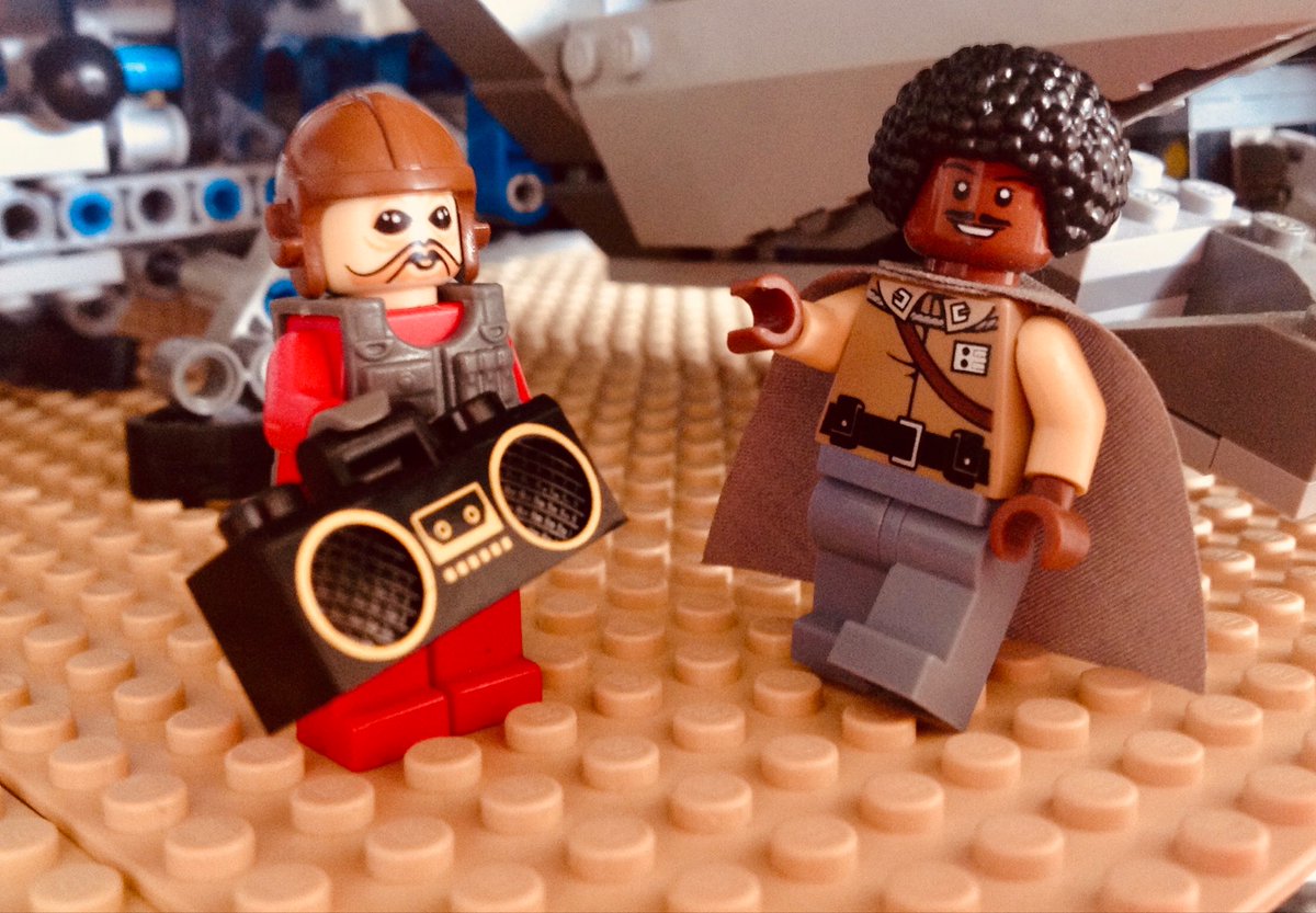 cebcyber's tweet photo. Funky Lando and Ten Numb
#octoyber 5 !!!!! Vite bientôt minuit !!!
#LEGO #LegoStarWars
#OcToyberArkeo #ToyPic #ToyPhotography #legominifigures
#StarWars
#SWAFOL
#landocalrissian
#tennumb https://t.co/NzcaIivoIk