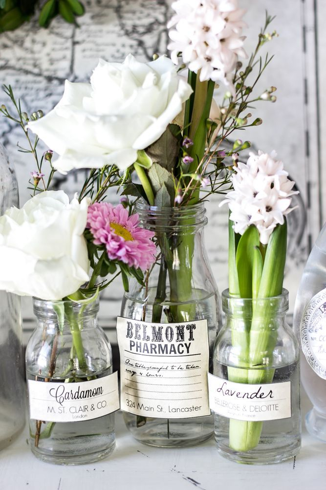 Any vessel can be transformed into a vintage apothecary jar, from pickle jars to a container you picked up at a thrift store! All you need are these pretty printable labels: bit.ly/2CraGCC
