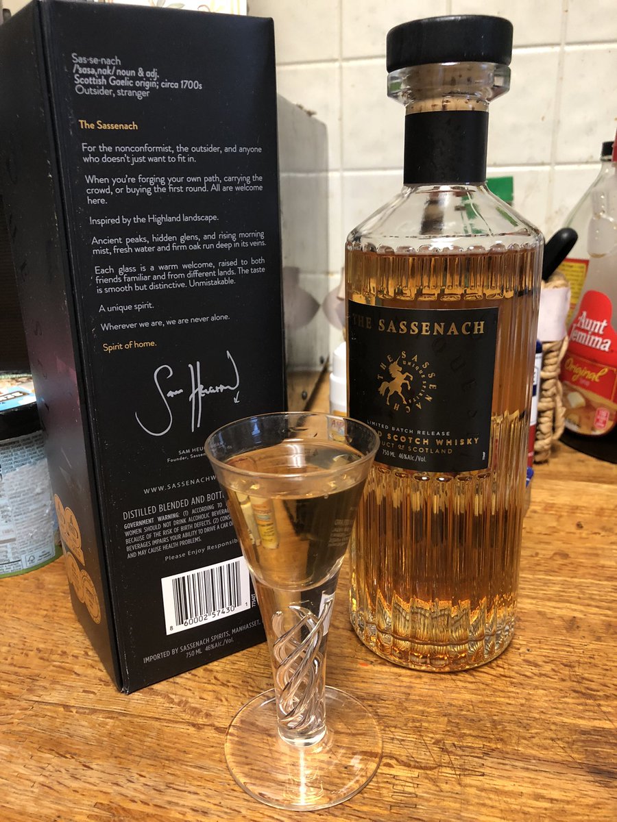 AmyAwad1's tweet photo. I couldn’t be happier right now! What I had to do to get this bottle 🥃🥃🥃 so good!!! @SamHeughan https://t.co/slJQkPKWmL
