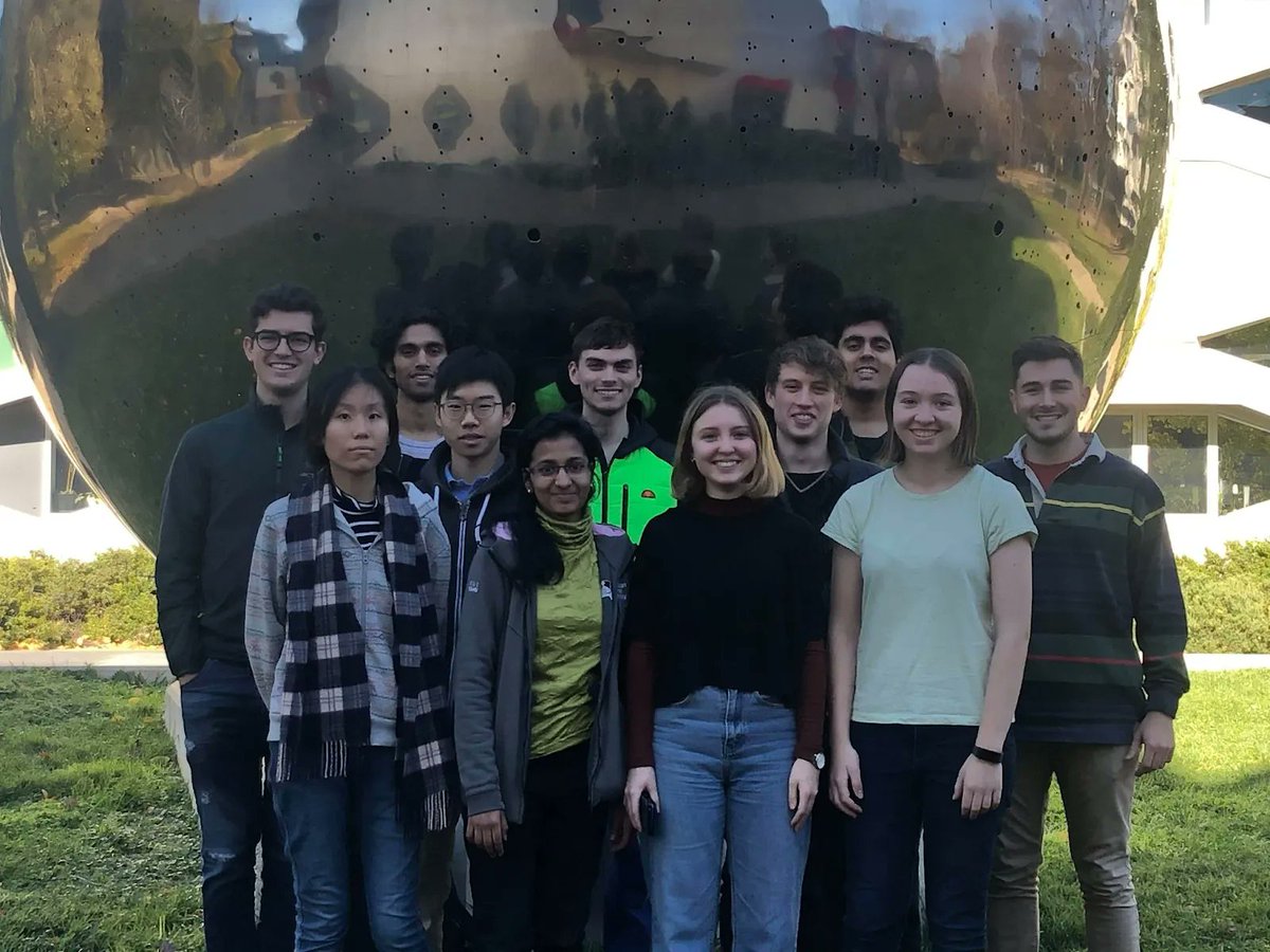 resolvsyn's tweet photo. Say hello to us! We're a team of undergraduate students with diverse backgrounds in chemistry, biology and engineering, all sharing a passion of synthetic biology! https://t.co/zbsfysCAKh