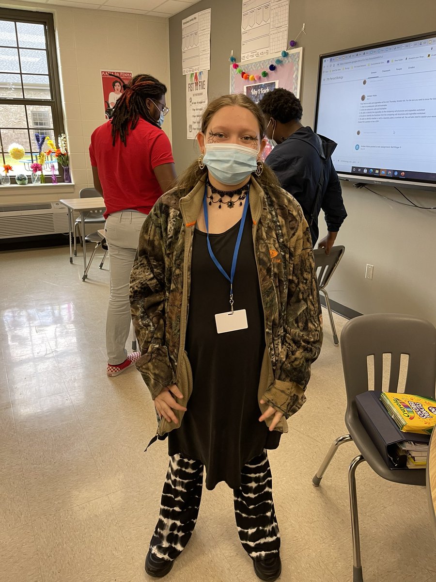 Amber Hicks tweet media