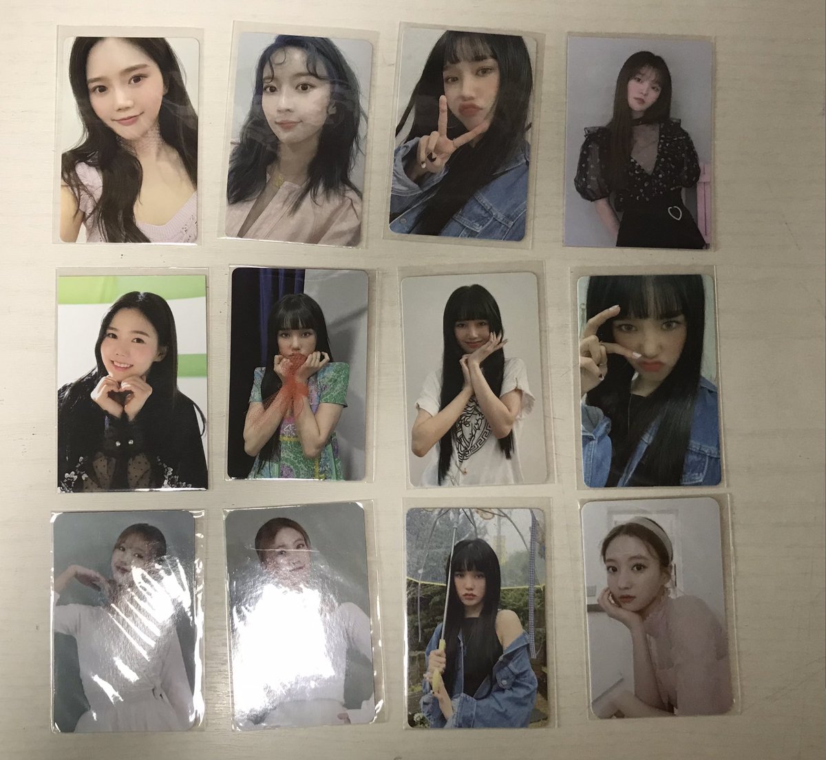 DH44433674's tweet photo. 💓 오마이걸 포카 교환 🌸
🐰 저 - 1,2사진속 포카들
🐰님 - 3,4번 일본포카중 아무거나 
⭕️ 멤버 상관안하고 다 받아요 ⭕️

오마이걸효정미미유아승희지호비니아린포카양도교환양도받아요일본포카던던댄스다계린베레모밈콜렉트북포카리스트구해요셀피남찍사 https://t.co/mnhPhhd3iL