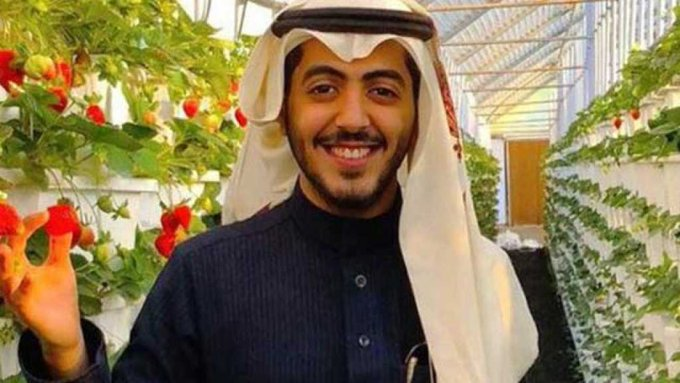 m3takl's tweet photo. خلال شهر سبتمبر الماضي، تم إطلاق سراح كل من:
- البروفسور الدكتور #عبدالرحمن_الشميري
- الدكتور #خالد_العجيمي
- الناشط الحقوقي  #ياسر_العيّاف.
العقبى لباقي #معتقلي_الرأي. https://t.co/MiKjxsQmOS