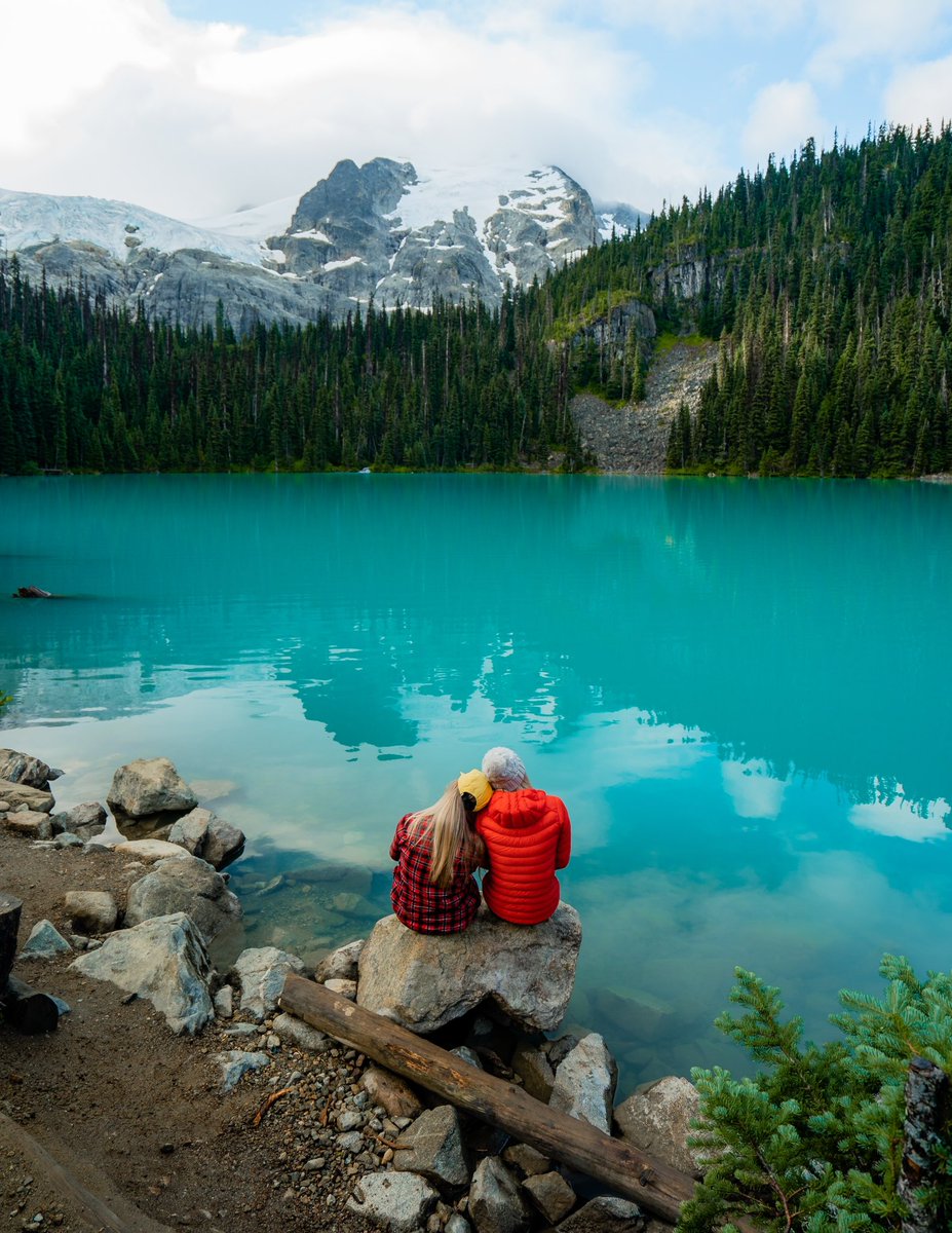 coastalkells's tweet photo. Can you guess the name of this famous lake? https://t.co/TmctV0fKJD