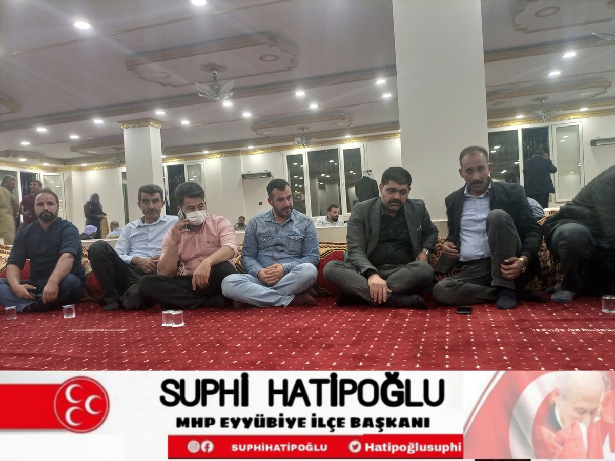 EyyubiyeMhp's tweet photo. 1) Bugün ilçe yönetimi"mizden sn Mehmet Ömeroğlu vefat eden Kıymetli dayısı"nın İsmail Karace"yin Taziyesine teşkilat başkanımız ve ilçe yönetimi"miz ile birlikte #Karace ailesine Baş sağlığı dileklerinde bulunduk Merhuma Allah'tan
MHP EYYÜBİYE İLÇE BAŞKANI
@HatipogluSuphi https://t.co/OjyMB25O7M