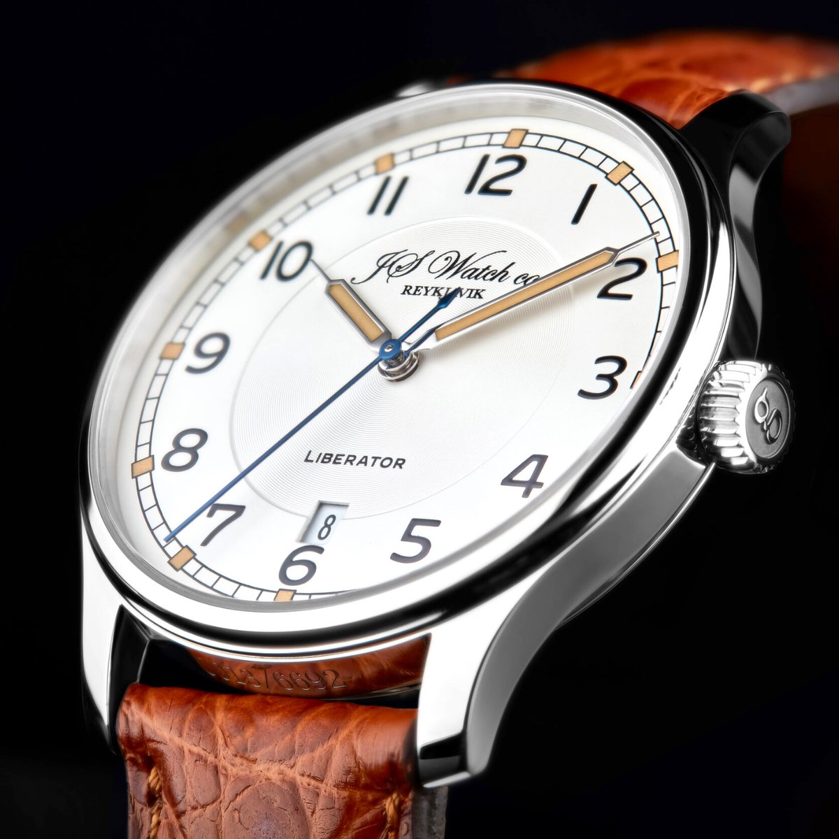 The Gilbert Vintage Collection.

The Liberator is the second watch we introduce in the new Gilbert Vintage Collection. The third and final watch in this series will be introduced next Thursday!

#jswatch #reykjavik #iceland #newcollection #watchcollector