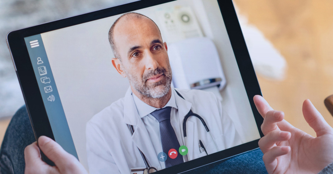 CFPC_e's tweet photo. Family practices play a crucial role in providing high-quality comprehensive continuous #PrimaryCare close to home.

Patients value their #FamilyPhysicians, #AccessDoneRight must include access to a #FamilyDoctor &amp; team that know your needs.

https://t.co/drwMcDPvK4

#cdnhealth https://t.co/yECJosbEZt