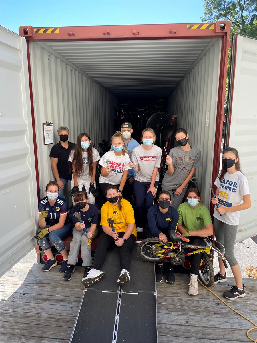 So excited to have the @stoneridgepd crew back with us for this school year. They outdid themselves loading a container of 500 bikes for <a href="/GrupoFinca/">Grupo Finca</a> Costa Rica. Shout out to <a href="/BTS_twt/">방탄소년단</a> and <a href="/glossaria/">glossaria⁷😼🍊💜BTS⟭⟬YEAR💜</a> for the bday challenge financial support. #RM
