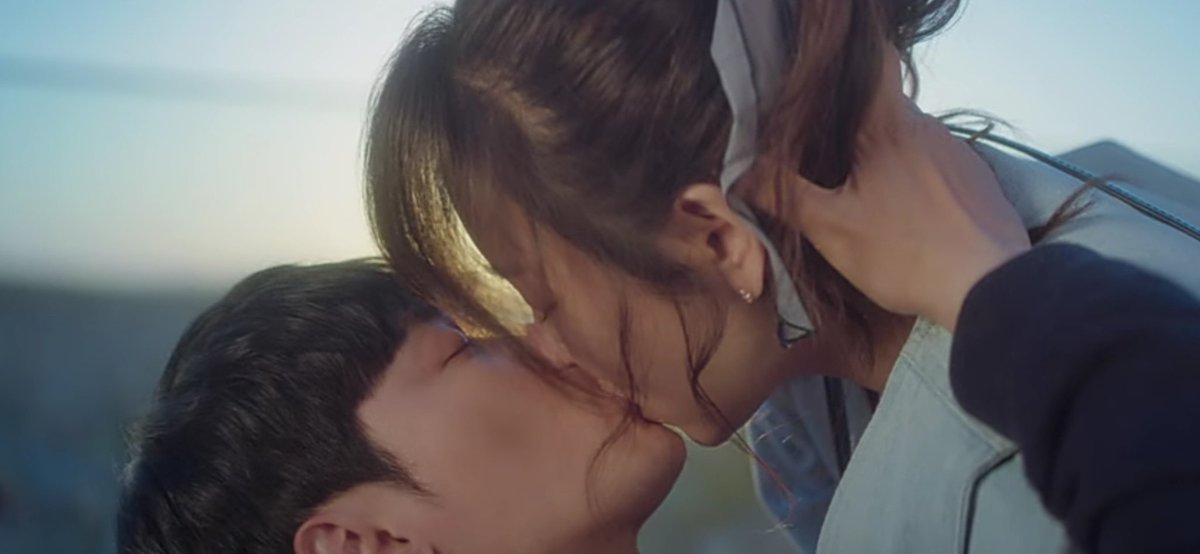 choialexasblog2's tweet photo. Best kiss ever 🥺💖
#YouAreMySpringEp9 https://t.co/RpjLtT4WFU