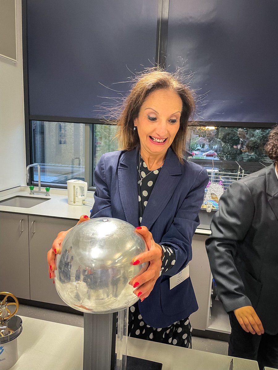 Twickenhamsch's tweet photo. Bad hair day for Ms Ruse or static electricity? #science #twickenhamschool #headteacher https://t.co/GFkA3Wq004