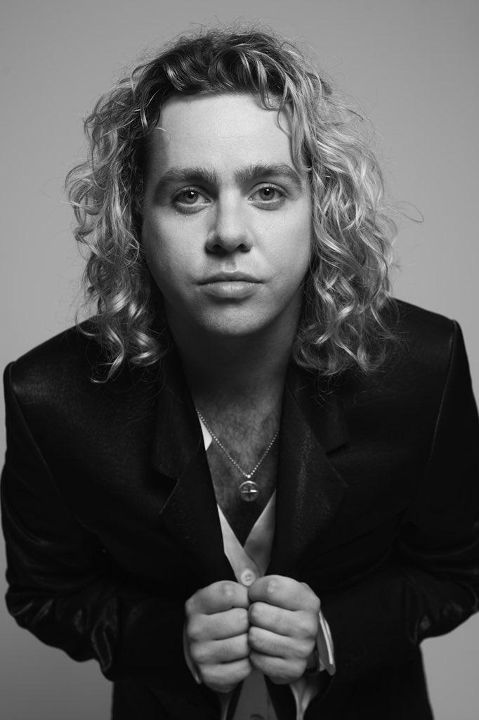 The Struts tweet media