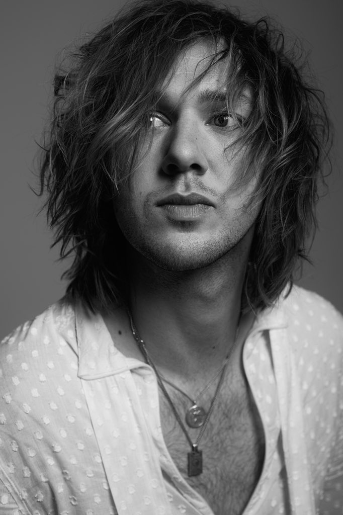 The Struts tweet media