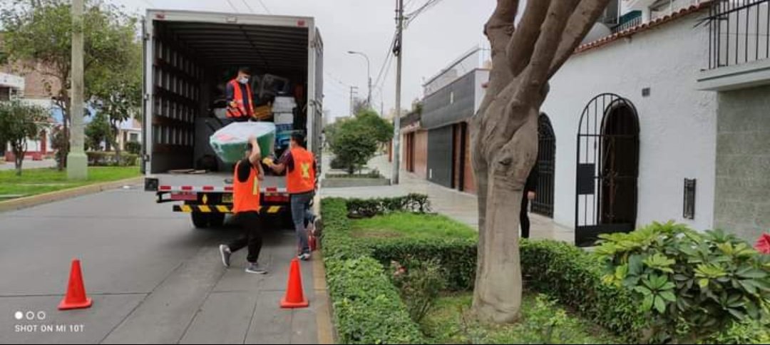 CargaSovial's tweet photo. El Día De Hoy Hemos Realizado El Servicio De #mudanza y #embalaje De #sanborja Hacía El Distrito De #pueblolibre 🚚📦💪🏻

Escríbenos Al WhatsApp https://t.co/F4JaE0aPha
📲Llámanos 972351787 o 923742288
#breña #comas #puentepiedra #surquillo #miraflores #santiagodesurco #chorrillos https://t.co/60RZ72GjkO