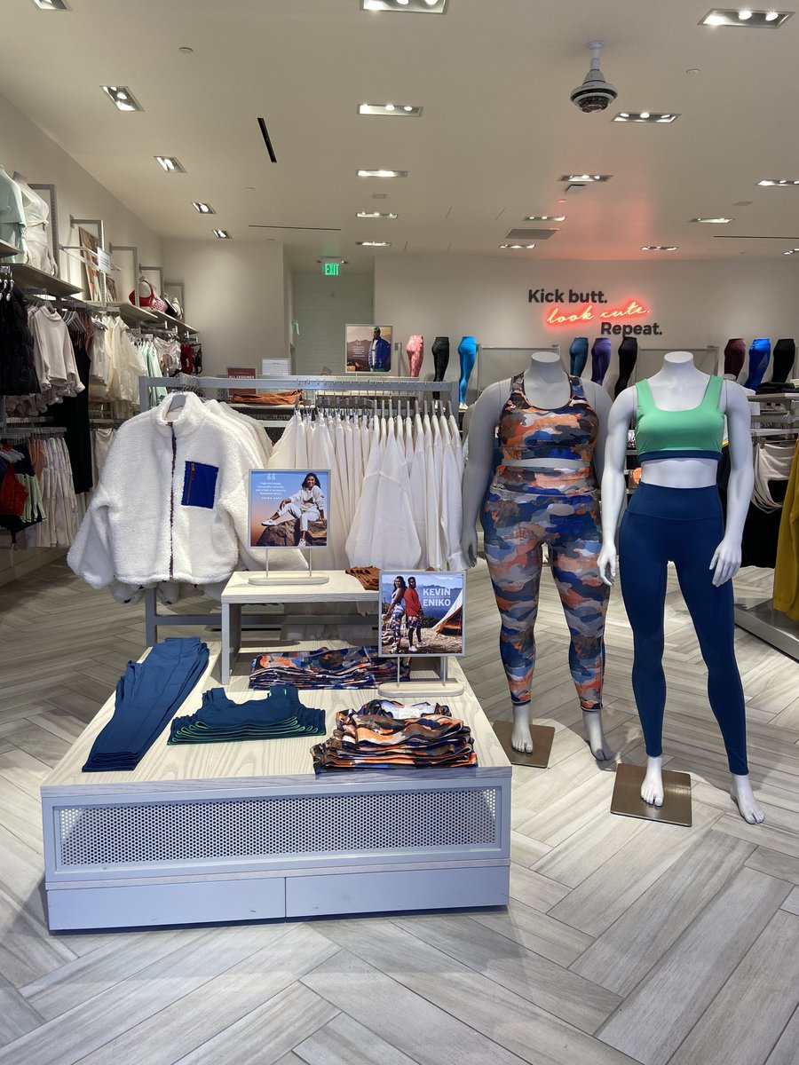 Fabletics tweet picture