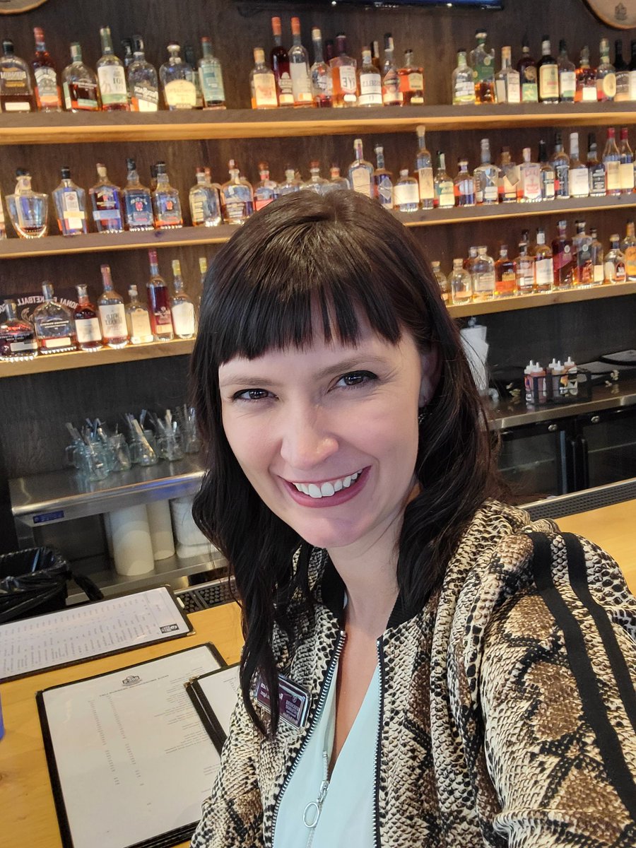 #wraconv2021, right across the street from the Great Wall of Whiskey.  Gotta loosen up the brain cells for the afternoon breakouts.