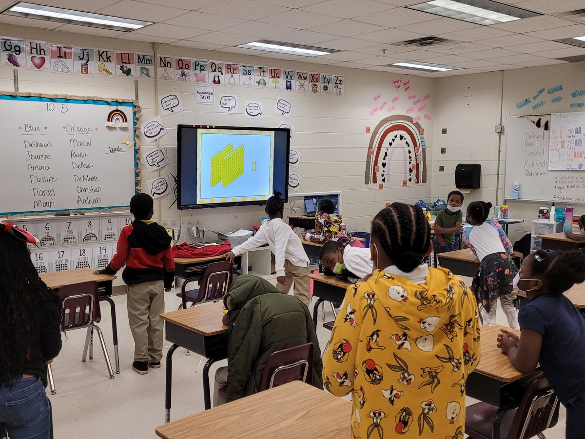 Ms_CollinsPFES's tweet photo. Halloween themed Base Ten fluency with #fitnessandfluency @APSPeytonForest @GiftedPFES @peytonprincipal https://t.co/utnsALJWiy