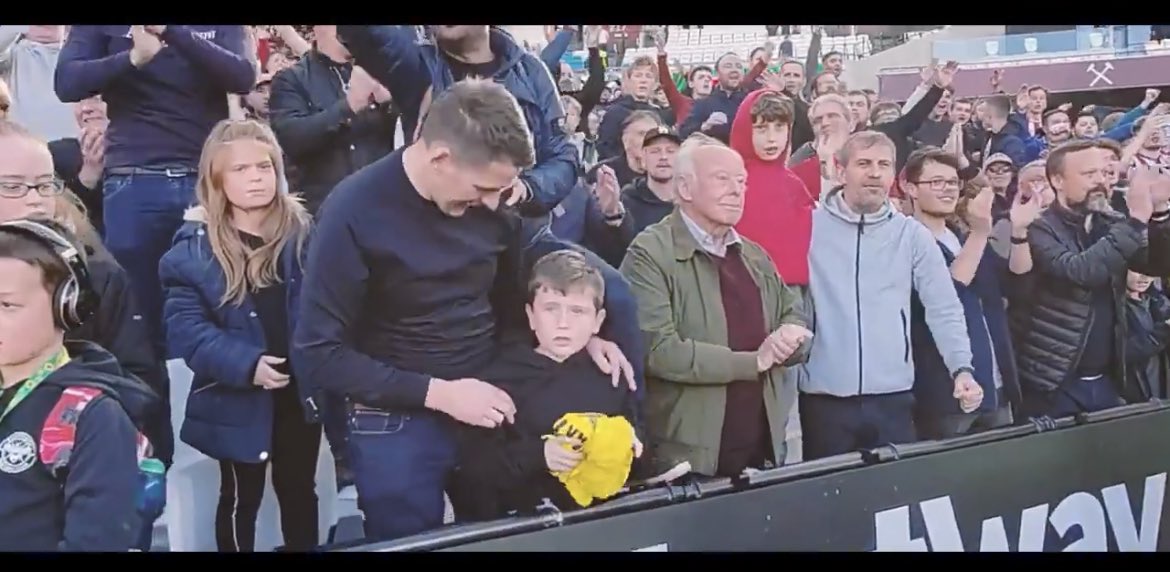 Chris_Adams_1's tweet photo. These small gestures don’t cost a thing and mean so much to the kids and their memories. He’s so excited and happy doesn’t want to take it off https://t.co/O1OBKkhLsV