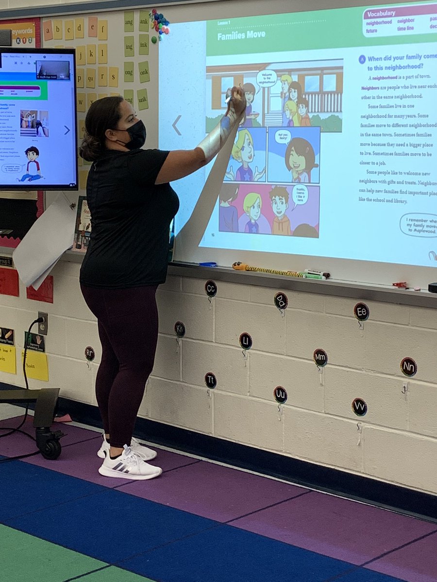 MrsGutierrezBF's tweet image. Loving the new addition to our Social Studies curriculum #howdofamilieschange #literacyconnection #meonthemap @BrittneyIdland @JayBilly2 @mhayes611 #2GIDreamTeam #BFRocks