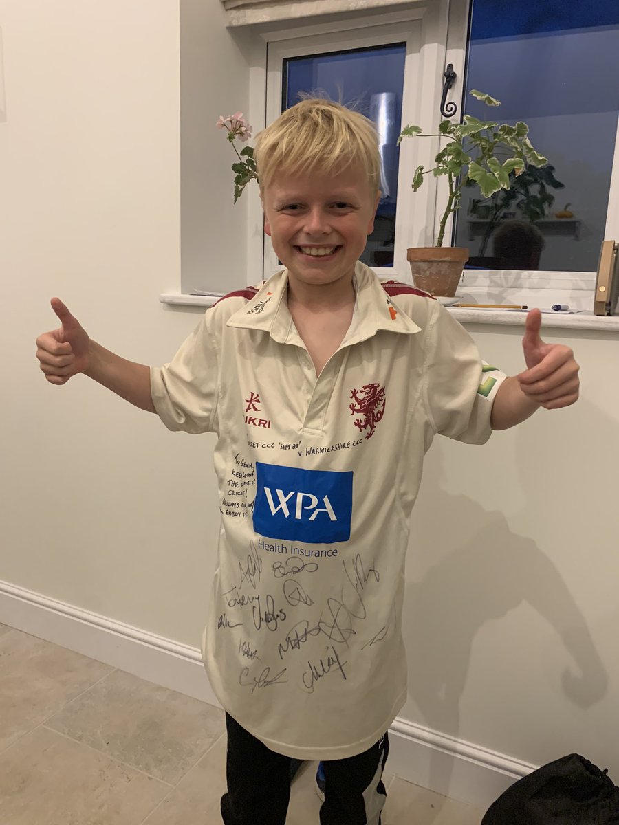 Thank you so much <a href="/BrooksyFerret/">Jack Brooks</a> and <a href="/stocki_no1/">Ian Stock</a> Junior absolutely made up with the message and signed shirt! 🙏🏻 He’s now thinking of changing his fave player from <a href="/TomLammonby/">Tom Lammonby</a> to <a href="/BrooksyFerret/">Jack Brooks</a> 😂 His uncle <a href="/TimEatonCycles/">Tim Eaton</a> will be well jell … Somerset super fan!🏏 <a href="/SomersetCCC/">Somerset Cricket</a>