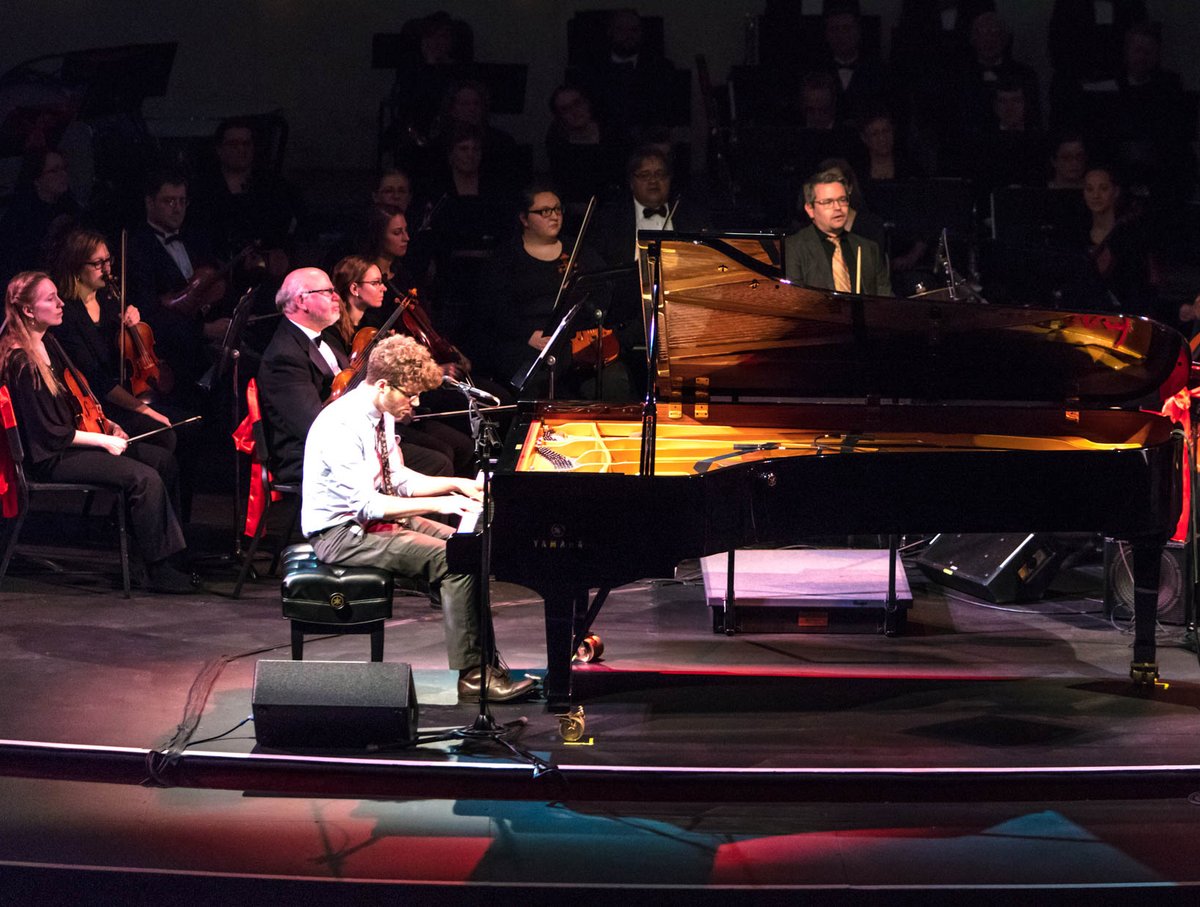 Get your tickets now!!

On December 11 @ 7:30 pm and December 12 @ 4:00 pm at Woodlands Church in Plover, CWSO welcomes Stevens Point native, Danny Mitchell, home from Nashville to present a program of holiday favorites with his own fresh arrangements.