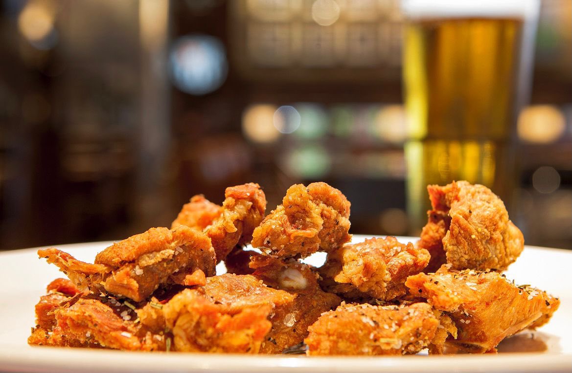 Try Our Salt &amp; Pepper Dry Ribs here <a href="/brownsvicfalls/">Browns Vic Falls</a> downtown……..
#yyjeats #yyjfoodies #cravings #downtownvictoriabc🇨🇦 #instagram #foodiesofinstagram #cocktails