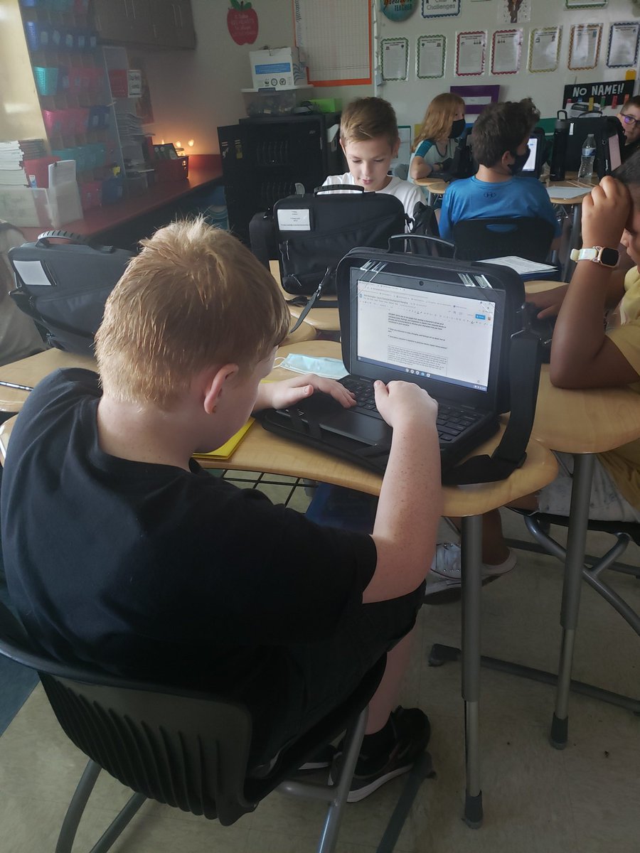 LindseyC83's tweet photo. Students have been working hard developing their writing skills in their narrative unit. #sullivanscholars #cestogether #circlevilletigers https://t.co/cJmYaFnqh2