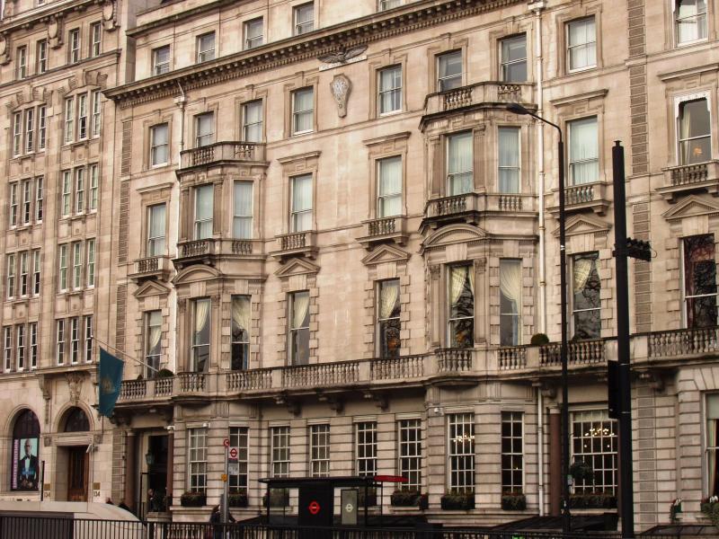 St_Anselm_Hall's tweet photo. Tickets for London Dinner 2021 are now on sale: https://t.co/ATurG3Nm36

It will take place on November 12th at the RAF Club, 128 Piccadilly, London W1J 7PY.

See you all there! https://t.co/DIhbZMcQup