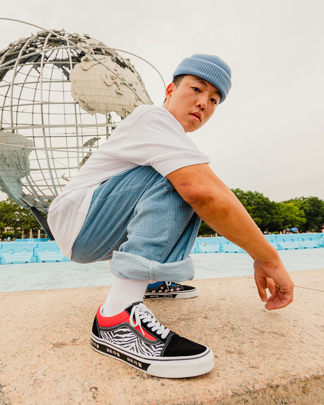 Locker on Twitter: world is yours 🌏 #Vans 'Korean Typography' Sk8-Hi features pops of colors and mixed graphics! Grab a online and in select stores: https://t.co/7ciKvLJPRu https://t.co/bzyb4wvayb" /