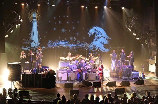 TAG_Live tweet media