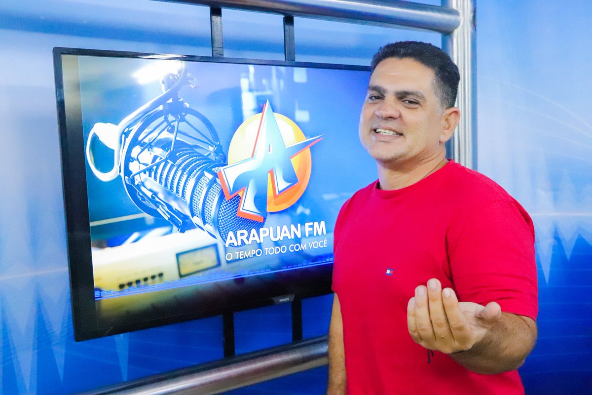 Vem pra #ArapuanFM 🤩 O @locutoralissoncardoso está ao vivo e pronto para presentear nossos ouvintes com prêmios incríveis!

Você só precisa sintonizar e interagir mandando sua mensagem agora mesmo no WhatsApp (83) 98199-0953 📲

#Arapuanfm #soufadaarapuan