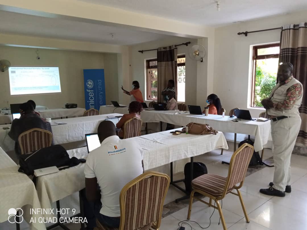 AlessiaJuba's tweet photo. Ongoing quarterly programme reviews of results for #Children with #DLGs #partners taking place across #Uganda in #Gulu #Mbarara #Moroto this week with support of @UNICEFUganda @Munir_Safieldin @CNtabadde #ForEveryChild https://t.co/sjRmFfQ6Zm