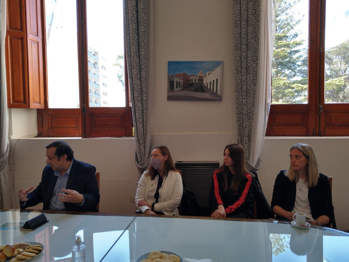 Fundasur's tweet photo. Reunión del Intendente Municipal de Patagones con autoridades e investigadores de la UNS, y FUNDASUR, en el marco del proyecto “Plan Integral de Desarrollo de la franja litoral de Carmen de Patagones”, financiado por MinCyT a través del Programa https://t.co/SnROlXWDGD. https://t.co/L6vn45qHxd