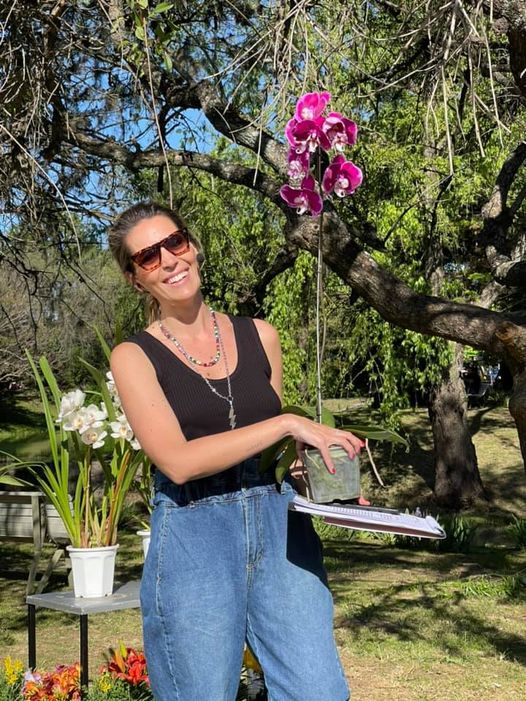 ¡QUEREMOS TU FOTO CON FLORES! 🌸💐 <a href="/noeantonelli/">Noe Antonelli</a>