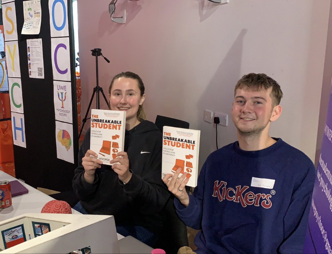 Amazing turnout at the fresher’s fair today, thanks to everyone that came! 
@nichooper7 your book was a success and made very fabulous raffle prizes😃 #uwepsychology #uwefreshers <a href="/PsychUWEBristol/">UWE Psychology</a> <a href="/TheSUatUWE/">The SU at UWE</a>