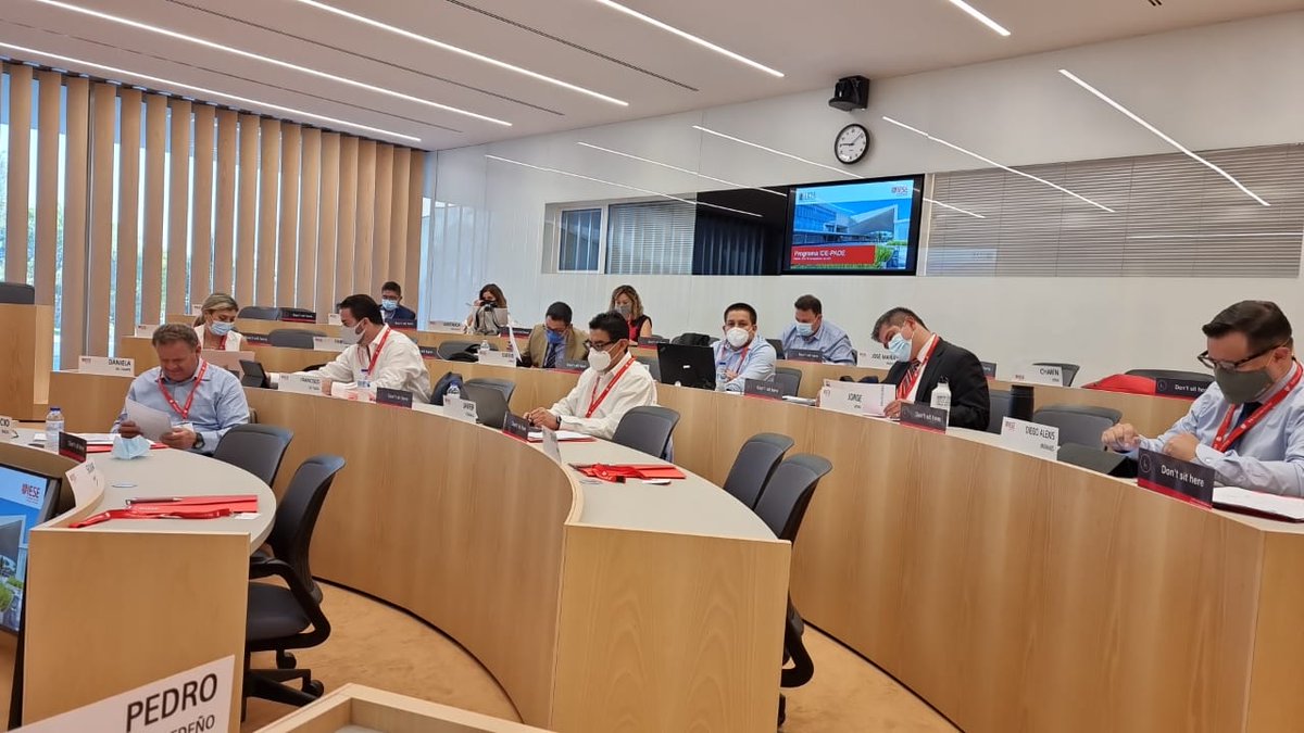 IDEbschool's tweet photo. Te compartimos las fotos de la semana internacional de los participantes del Programa Avanzado en Dirección de Empresas 2021 en IESE Business School de Madrid.
#PADEIDE #Perfeccionamientodirectivo #direcciondeempresas https://t.co/aV8WBZDTRg