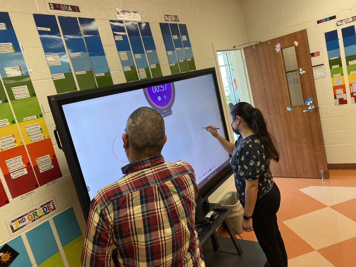 Great brain exploding moments 🤯 with the awesome educators of <a href="/tzhawks/">Thigpen-Zavala Elementary</a> getting to know the <a href="/Promethean/">Promethean</a> Titanium Panel! Big thanks to Mrs. Casas who had great ideas for using! <a href="/McAllenISD/">McAllen ISD</a> <a href="/bil_misd/">Bilingual/ESL/ForLang Dept-MISD</a> <a href="/StateAndFedMISD/">McAllen ISD State And Federal Programs</a> <a href="/annvega/">annvega</a> <a href="/gosand2/">Go Sandoval</a> <a href="/rfluegel/">Rosie Fluegel</a> #mcalleniadtech #techmeoutmisd 👇🏽👇🏽